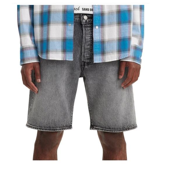 NEW Levi's 501 9" Mens Jean Shorts Grey Denim Hemmed Button Fly Stretch Size 42 - Picture 1 of 7